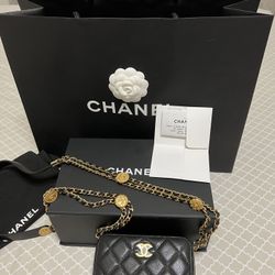 Chanel Twist Your Button Clutch With Chain