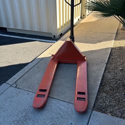 Manual Pallet Jack