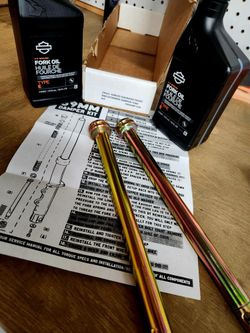 TDC / TRACKER DIE 39mm Extended Damper Kit
(Harley Davidson SPORSTER )