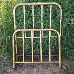 Vintage Brass Full/XLTwin-Size Bedframe