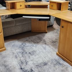 Gorgeous Solid Maple Wood 6PC Corner Desk with Pull Out Keyboard Tray