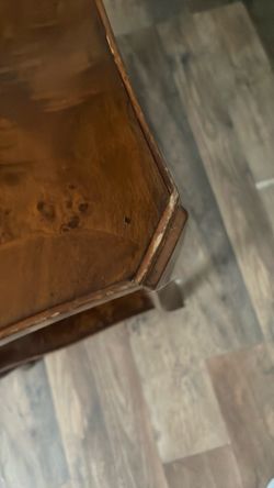 Vintage multi- tiered accent table