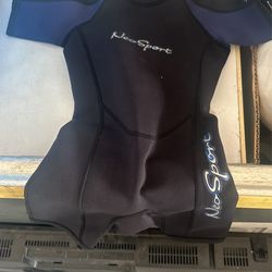 kids neosport wet suit-