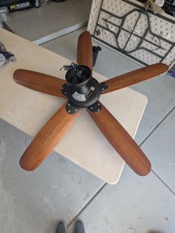 Ceiling Fan 48" Like New!
