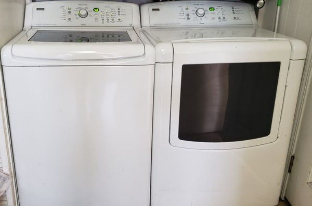 Kenmore elite oasis king capacity washer and dual action canyon