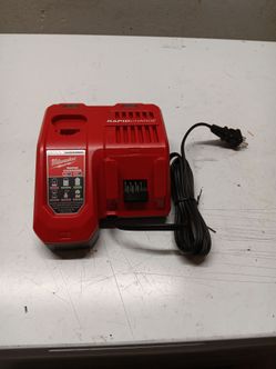 Milwaukee M12, M18, Icon, Earthquake Xt