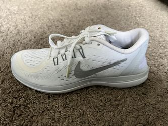 Womens Nike Shoes Size 6.5
