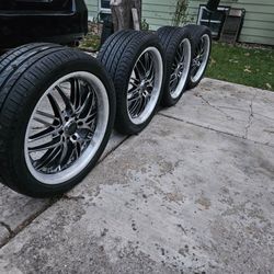 245 40 18. 5x114.3  5x1050