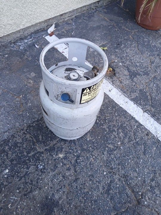 Forklift Propane Tank .