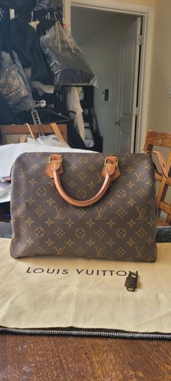 Authentic Vintage Louis Vuitton Monogram Speedy30 Handbag- USED(PRE-LOVED)