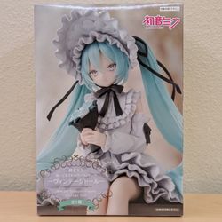 Hatsune Miku Vintage Doll (brand new)
