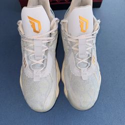 Adidas Dame 7 “Christmas Pack” Size 11.5 (used) With Box