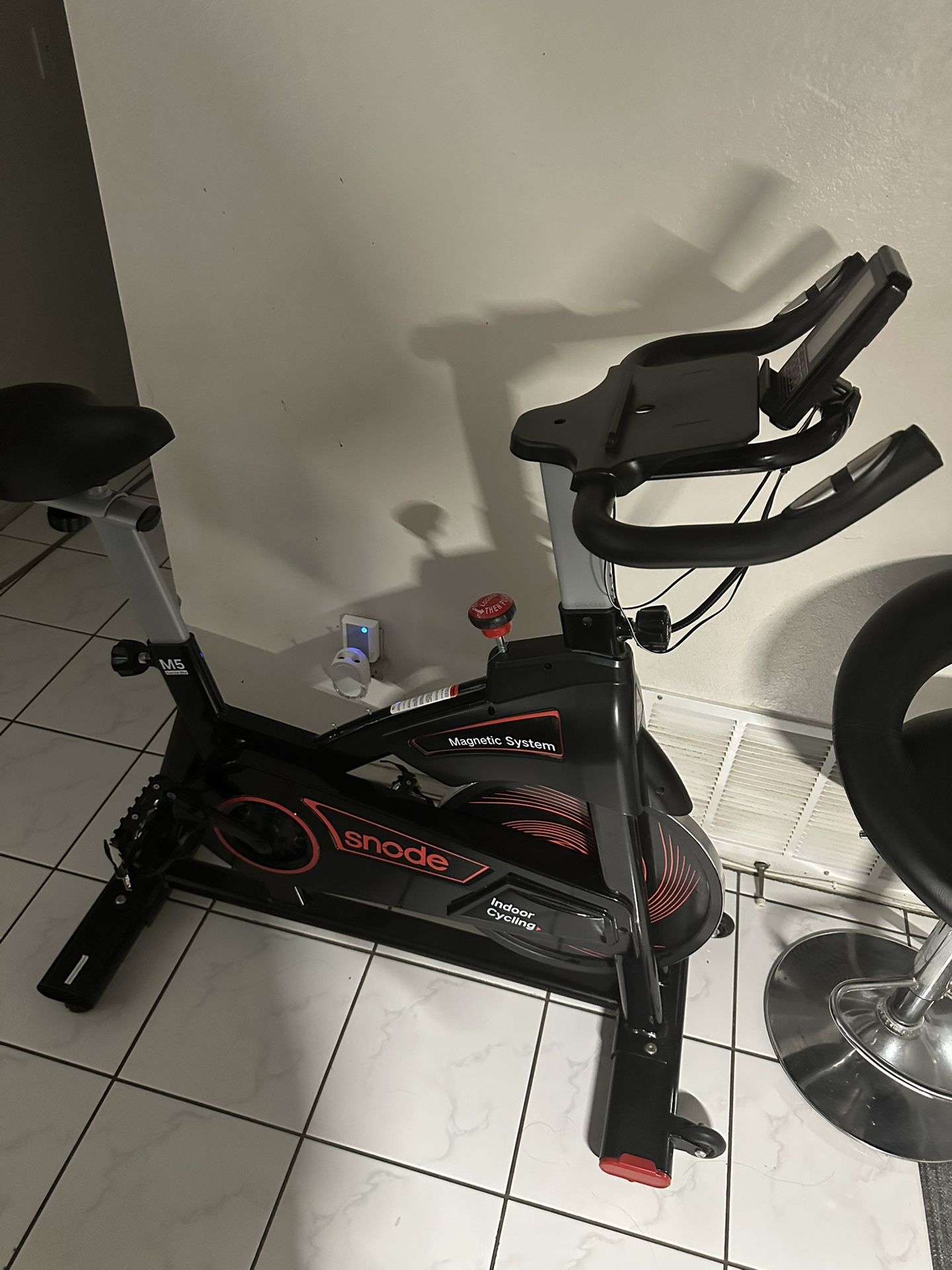 Snode magnetic indoor cycling bike hotsell