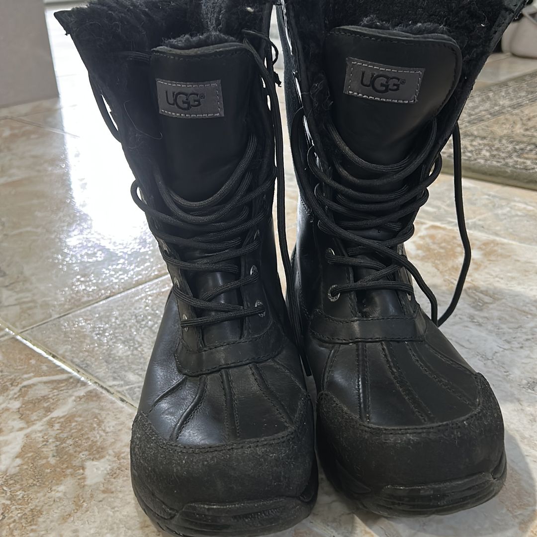 UGG men black boots