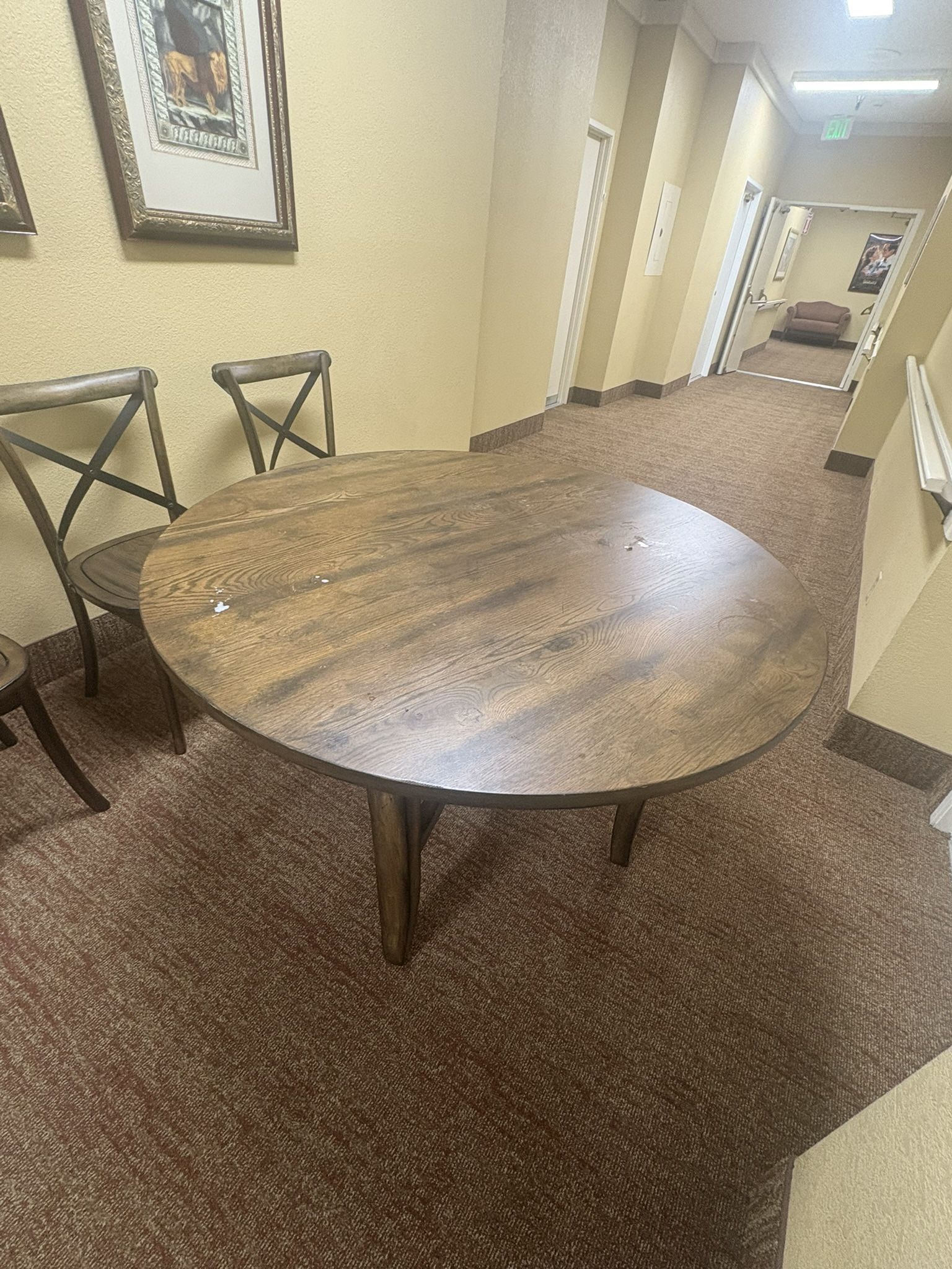 Wow Like New 😜😳👀🤩⭐️✨ Table And Chairs