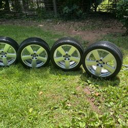 Audi Wheels With Tires One Tire Need Replacing 