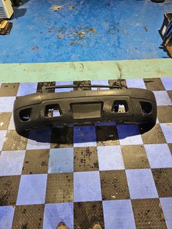 2007 - 2014 Chevy Tahoe Avalanche Suburban Front Bumper