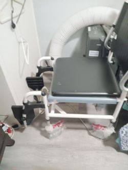 Medical shower chair