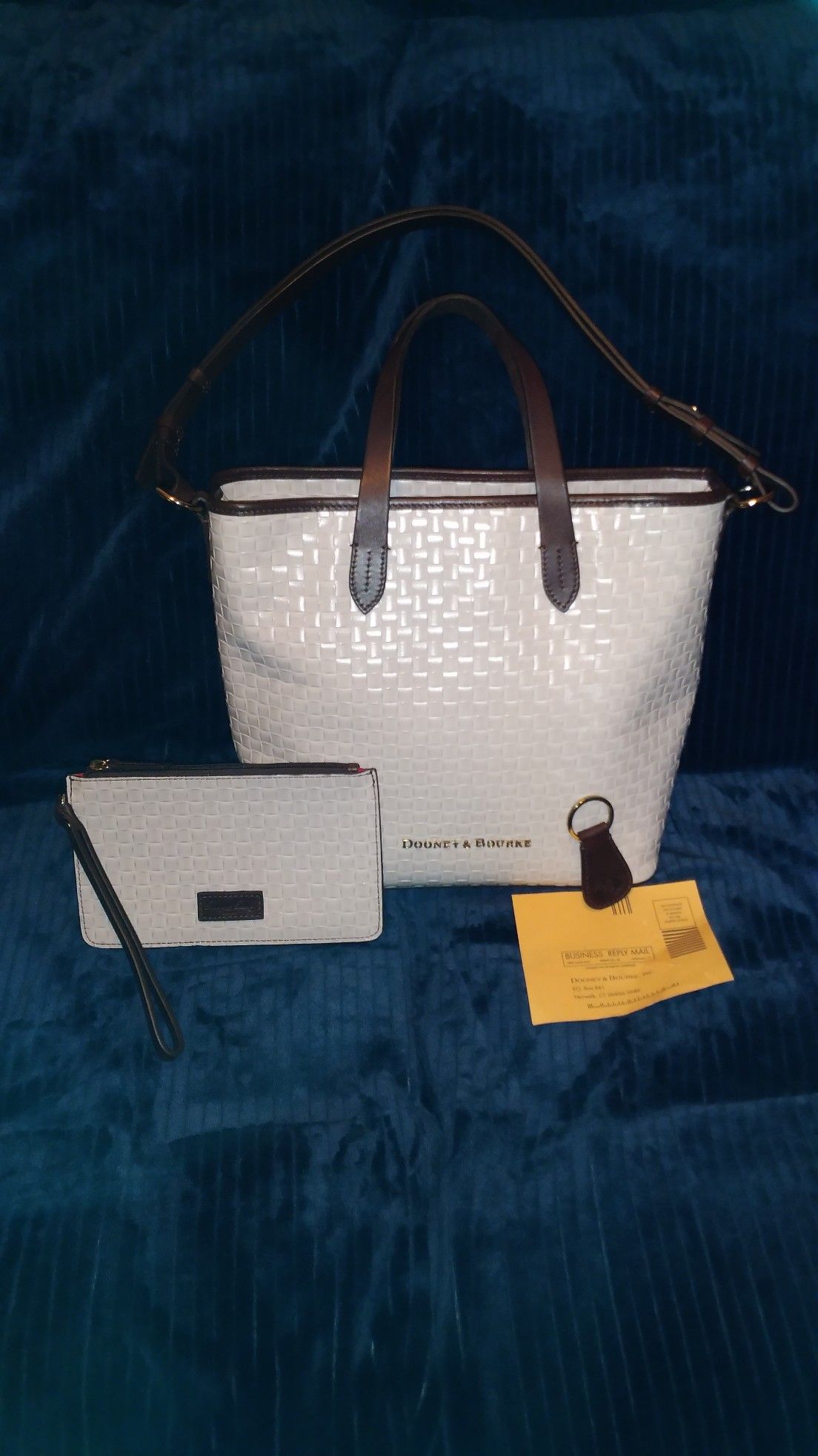 Dooney & Bourke Lilliana Purse Bag Tote With Wristlet and Keychain