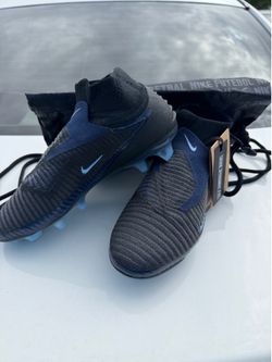 Nike elite soccer cleats size 7