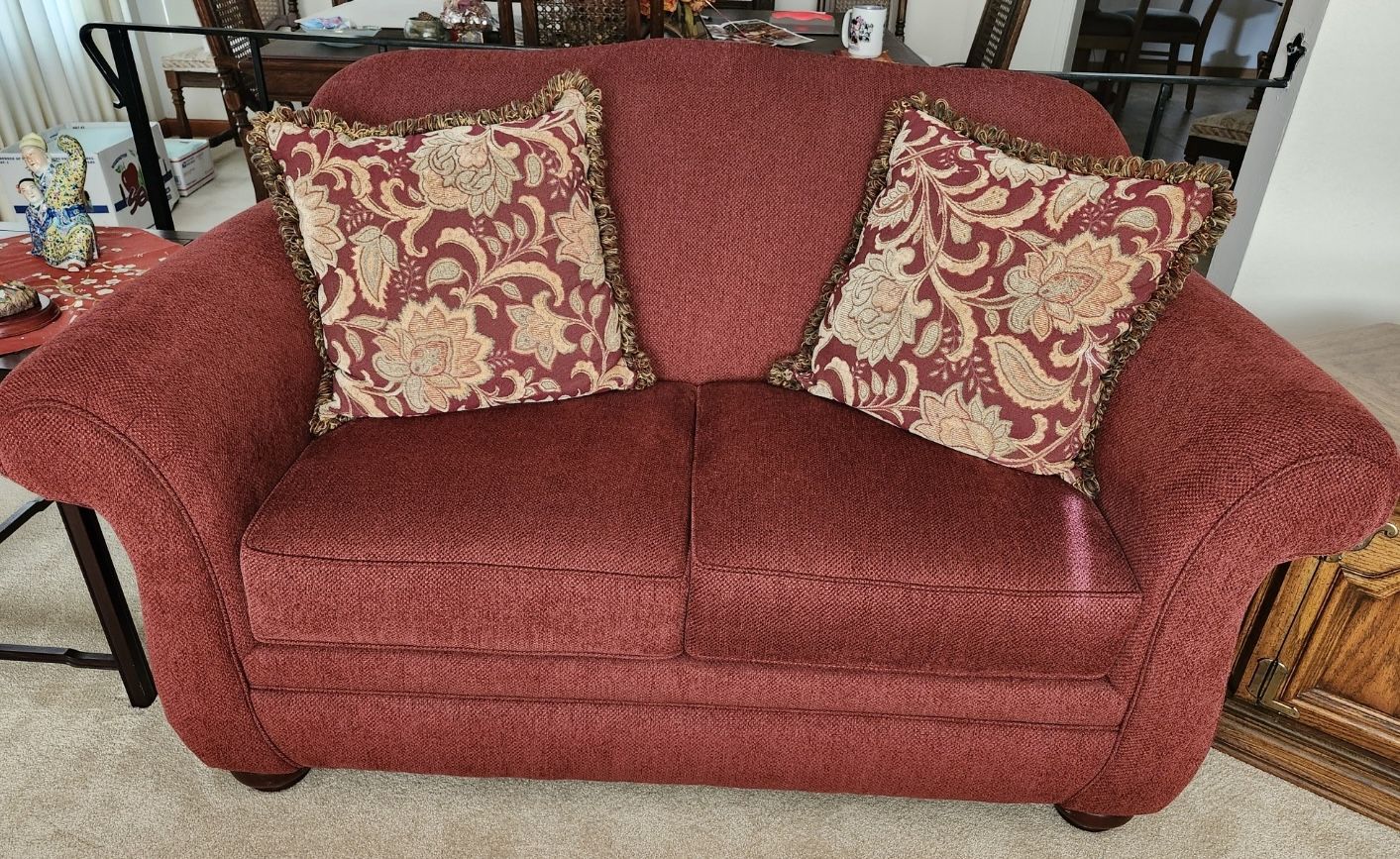 Sofa Love Seat