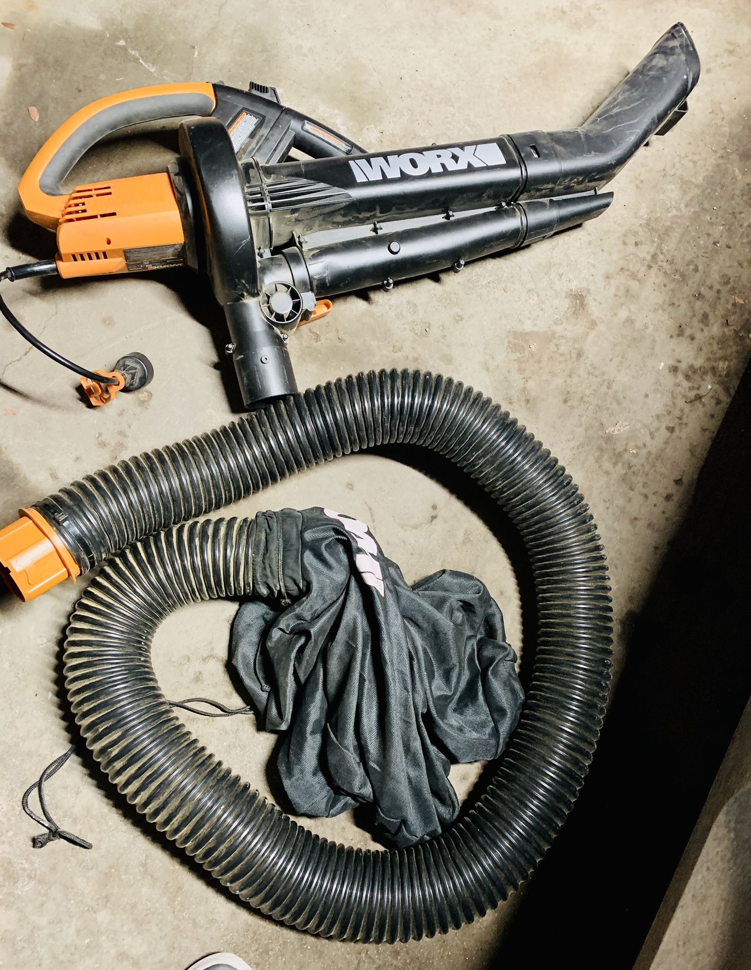 WORX Leaf Blower