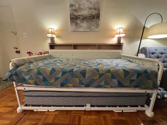 Daybed  FRAME (Cash and pickup only)