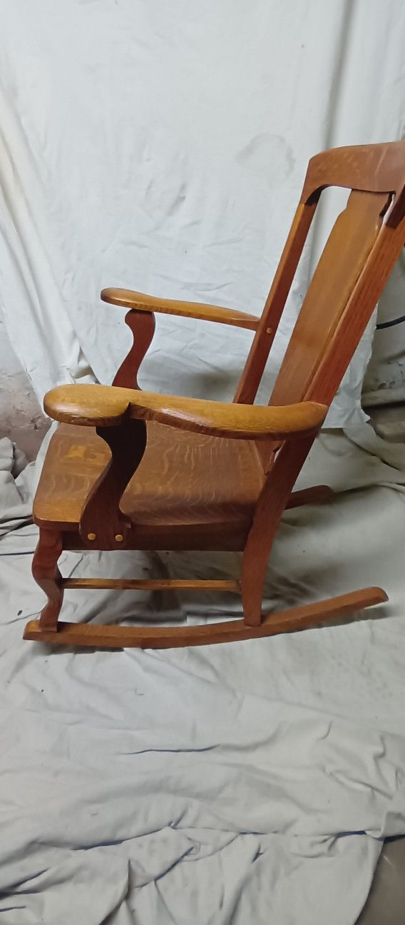 Rocking chair