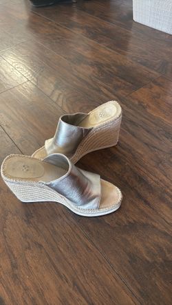Vince Camuto wedges