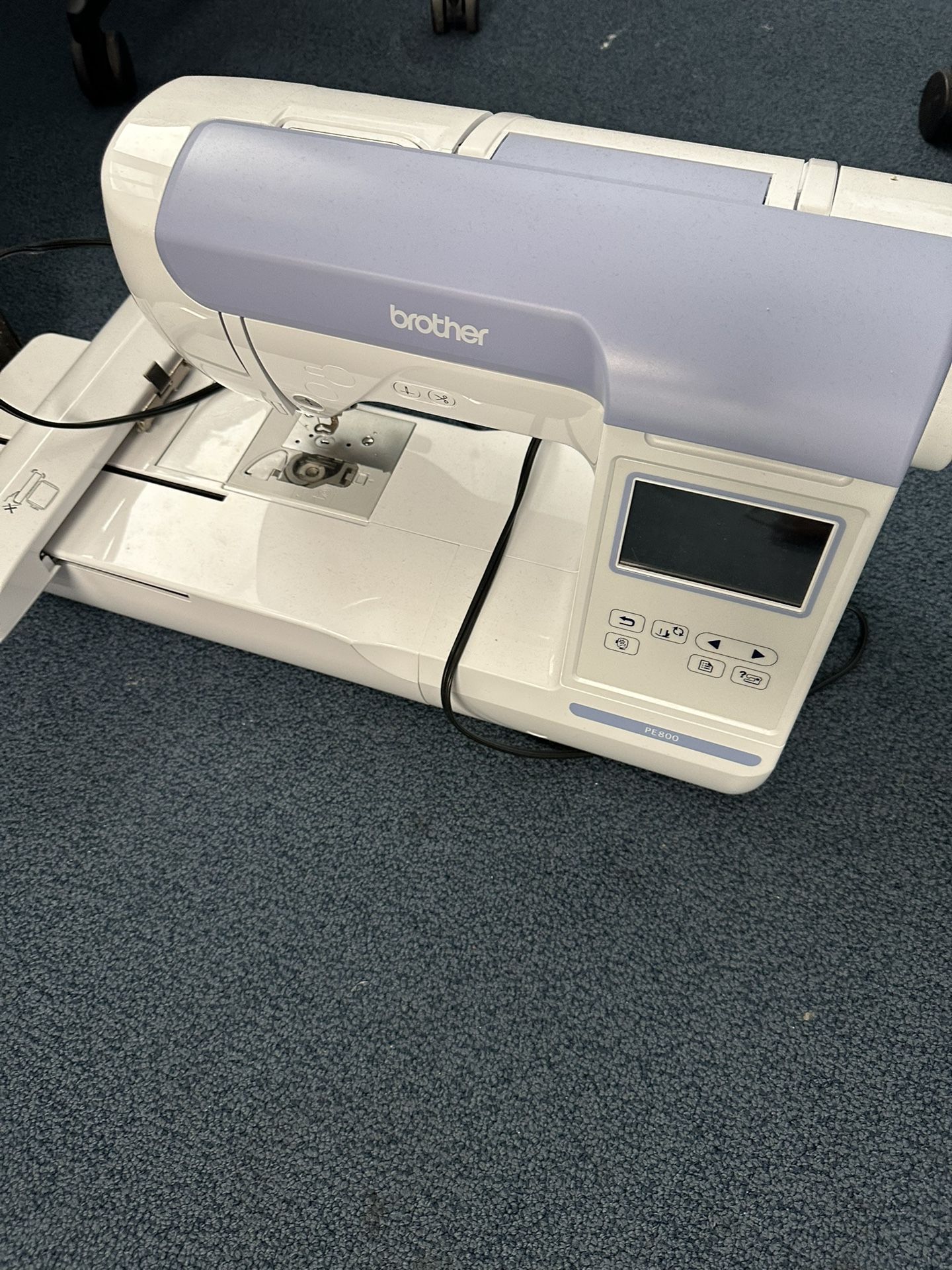 Brother PE800 Nearly New