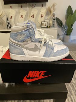 Retro Air Jordan 1 “Hyper Royal”