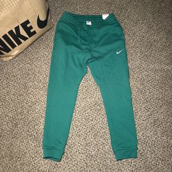 Cal Poly Kelly Green Nike Jogger Sweatpants Size Medium New with Tags