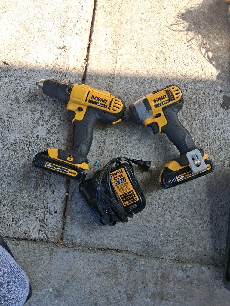Dewalt Drill Set
