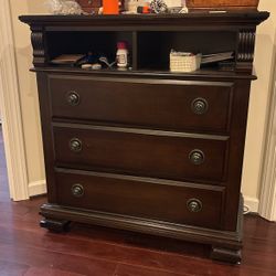 Hardwood Chest Of Dewars - Must Go Only $50
