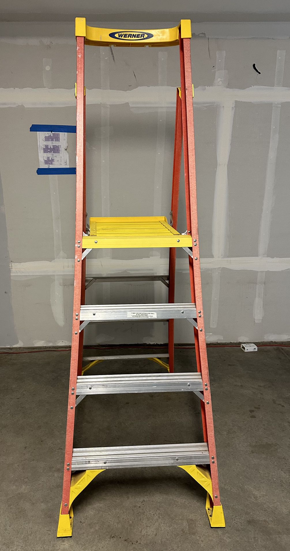 WERNER CO PD6204 Type IA Aluminum Podium Ladder