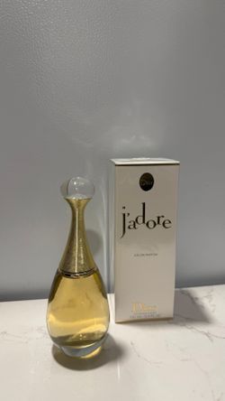 DIOR JADORE BRAND NEW This Mother’s Day, give your mom a gift as special as she is 💐✨   Beautiful perfumes available now — the perfect way to show lo