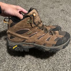 Men’s Moab 3 Mid Waterproof Hiking Boots 9.5