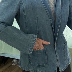 Women Girl Jacket. Very Nice Fits 7,8,9 