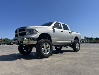 20” Oem Ram 1500 Stock Wheels With 37” Tires