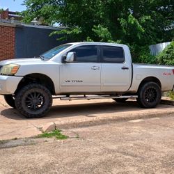 2005 Nissan Titan