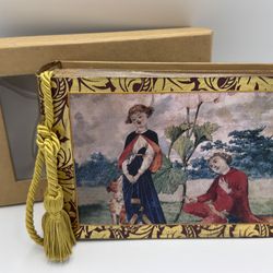Terra Traditions Photo Album 100 5x7 Medieval Couple