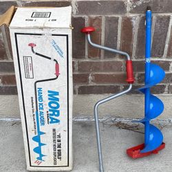 Strikemaster MORA 8” Hand Ice Auger