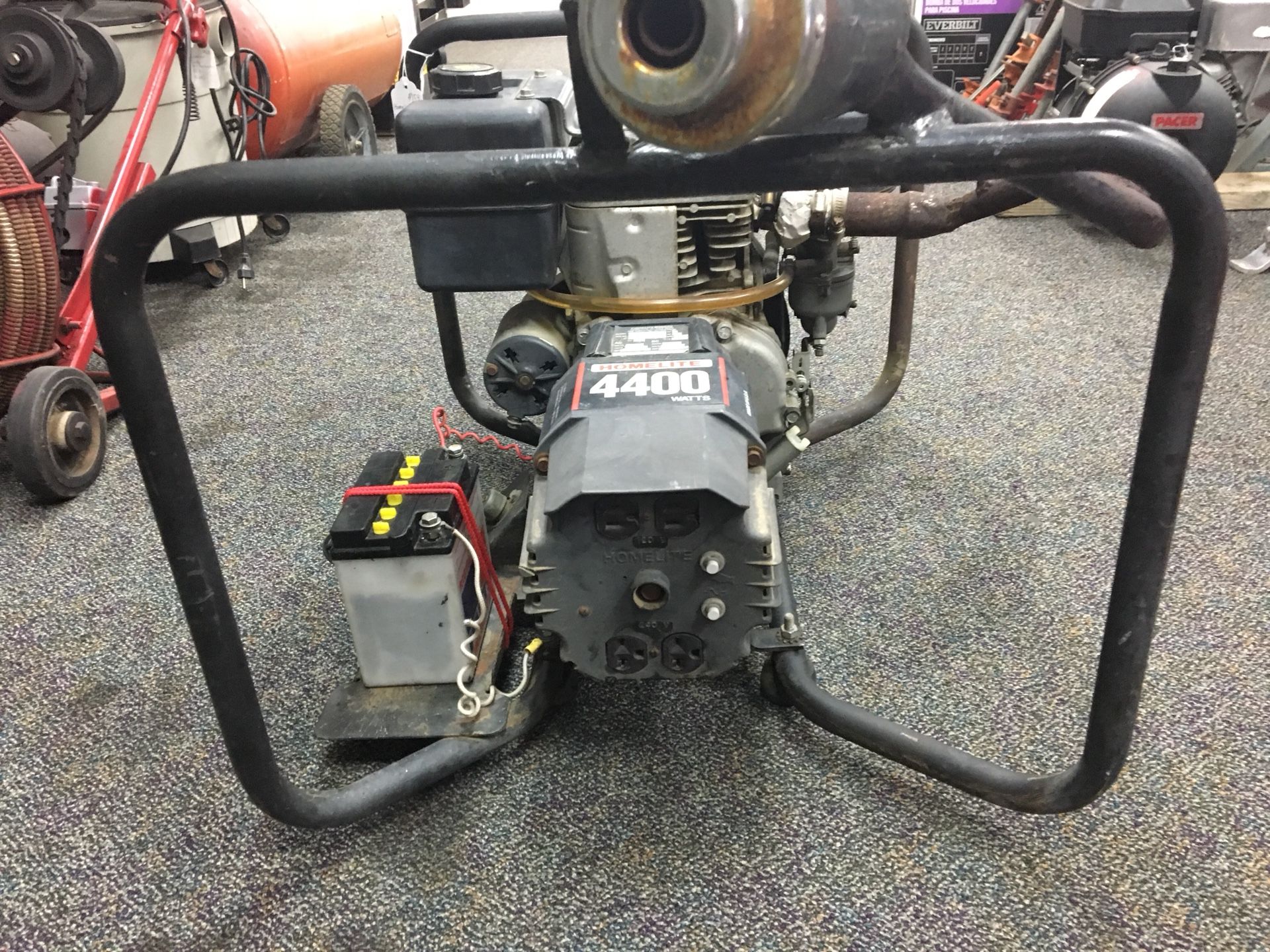 Homelite 4400 Watt Generator 8HP Briggs & Stratton for Sale in