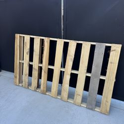 Free Wood Pallet