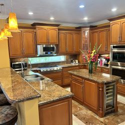 Selling Whole Kitchen, Applicance’s, And laundry 