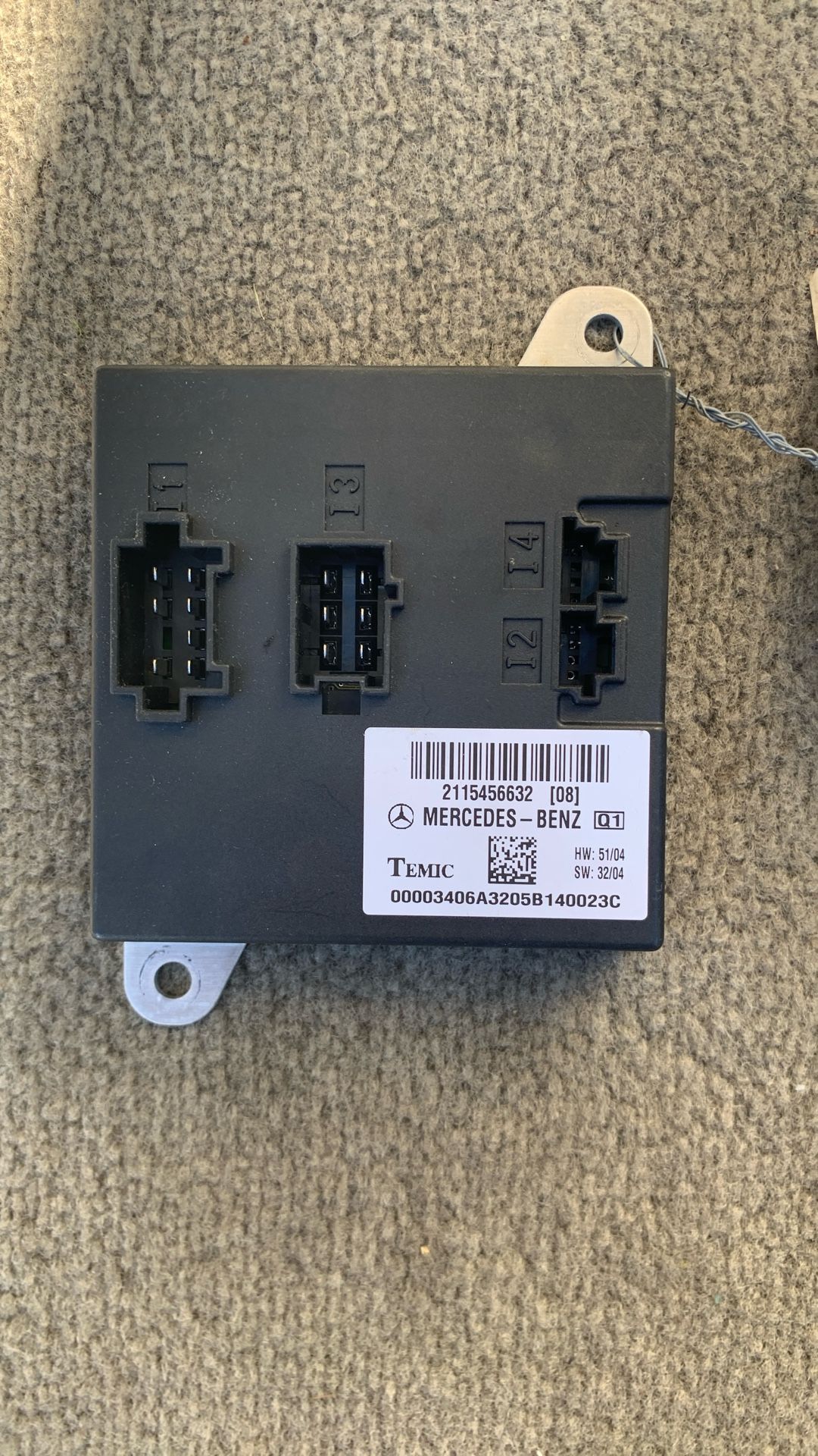 06 E500 Body Control Module