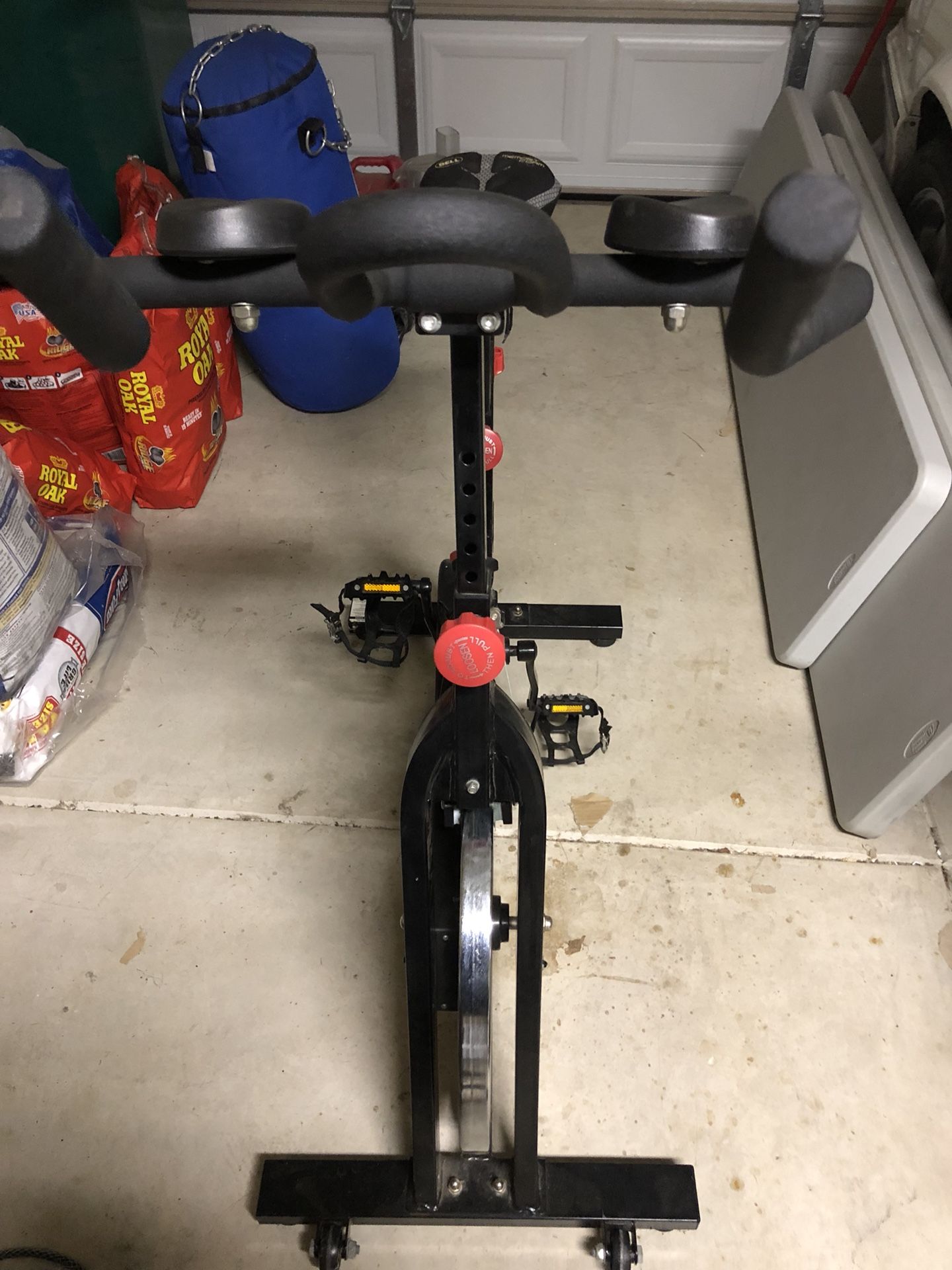 Velocity Exercise CHB-S2002 Indoor Cycle