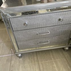 2 Twin grey Gray Beds And Dresser Nightstand Set 