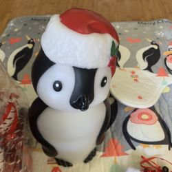 Penguin Christmas Deco