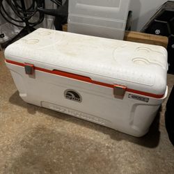Igloo 150-Quart Super-Tough STX Cooler